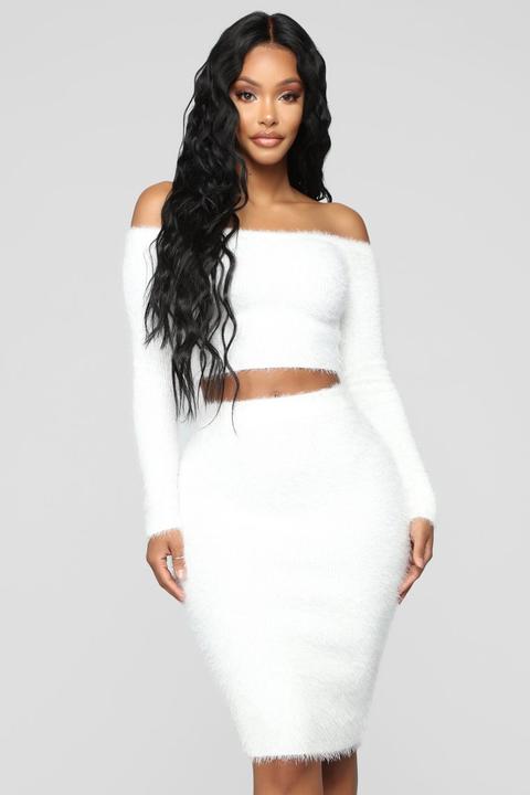 Fashion nova white outlet pencil skirt