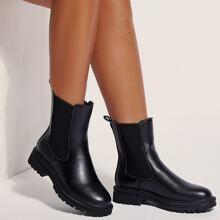 Botas Chelsea Anchas Minimalistas from SheIn on 21 Buttons