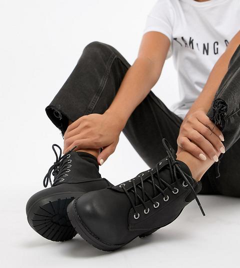 New Look Lace Up Biker Flat Ankle Boot