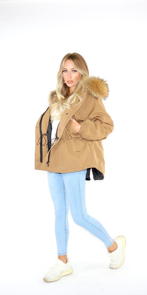 Oversize Winterjacke Mit Echtem Fellkragen