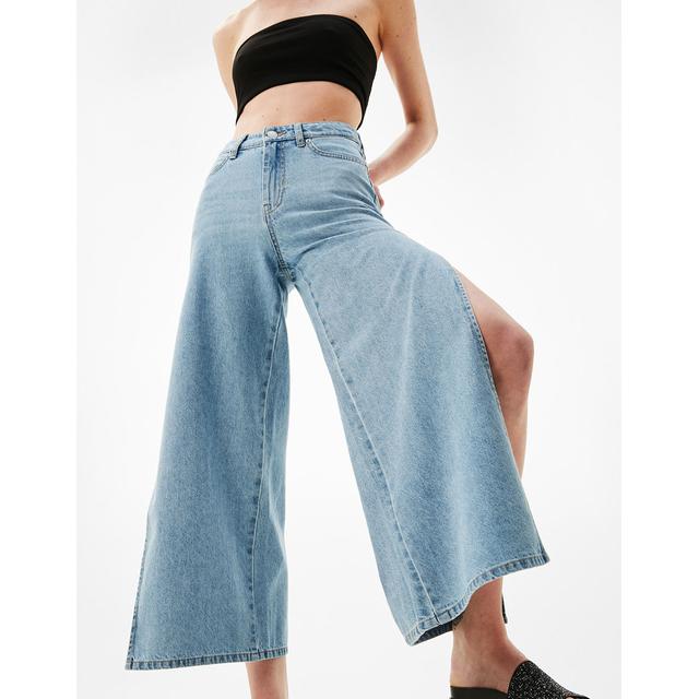 Jeans Spacchi Laterali from Bershka on 21 Buttons