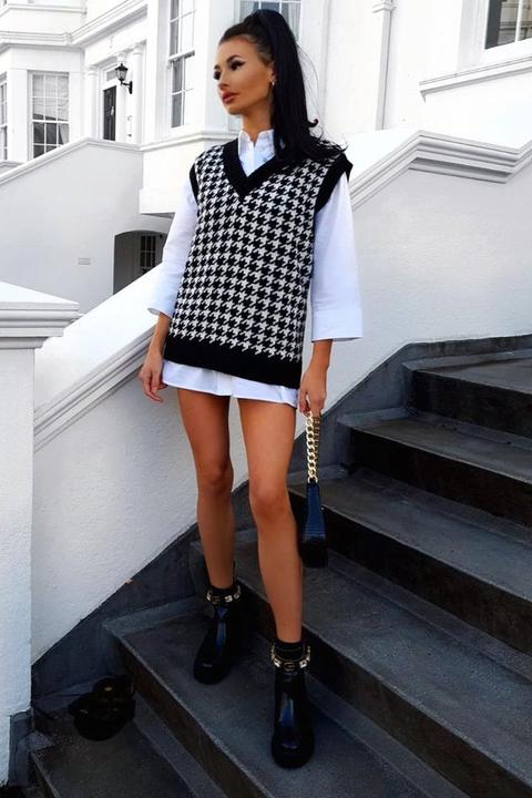 Lyra Black And White Houndstooth Knit Vest Top