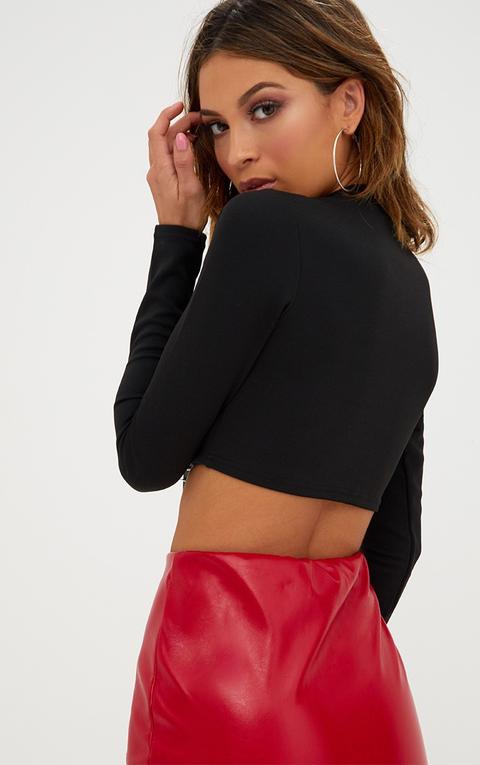 Black Buckle Front Longsleeve Crop Top