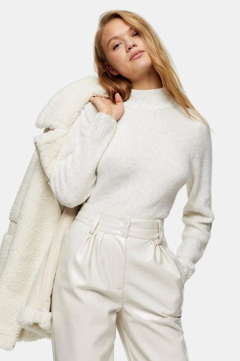 Ivory Boxy Cropped Knitted Jumper