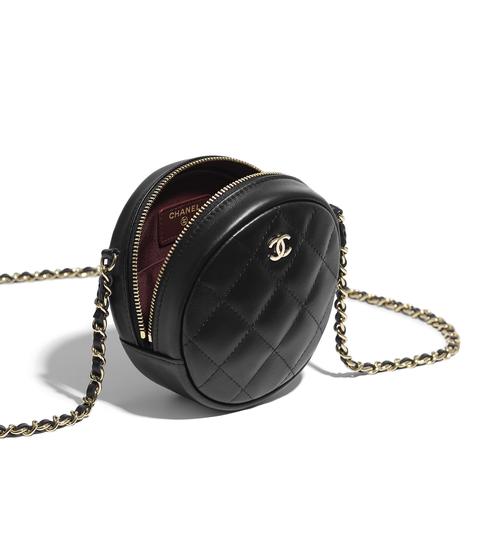 Clutch Con Catena Classica from CHANEL on 21 Buttons