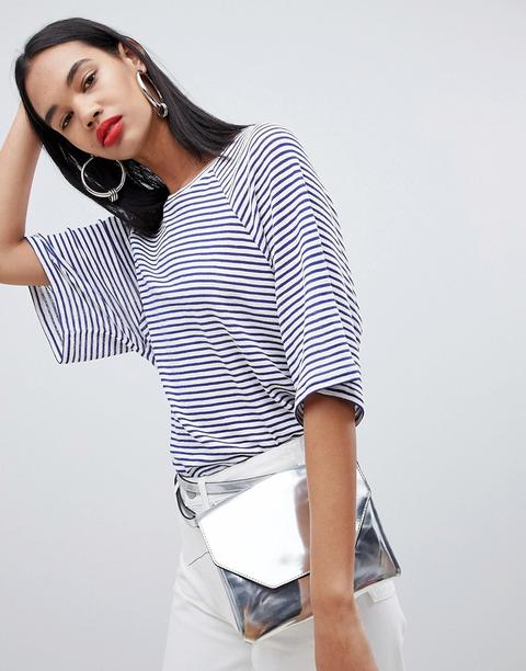 Camiseta Con Diseño A Rayas Texturizado De Weekday