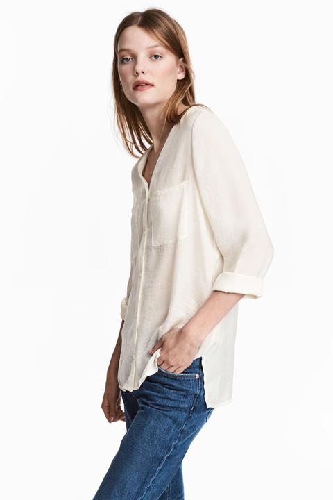 Blusa Con Cuello De Pico