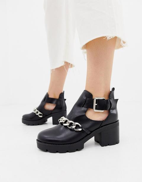 Botines Con Abertura Y Cadena De Pieces