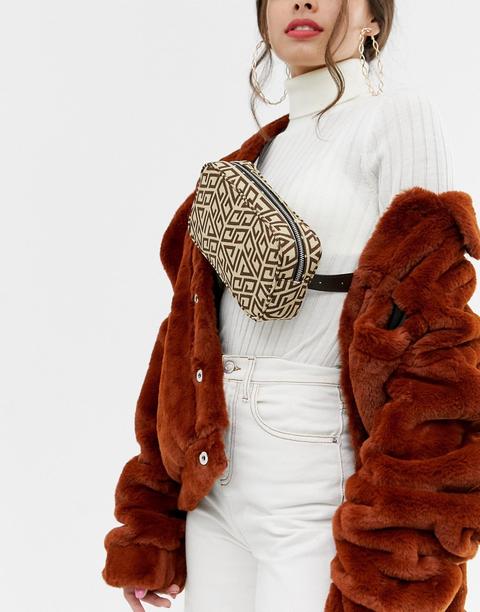 Asos Design – Viereckige Gürteltasche Mit Monogramm