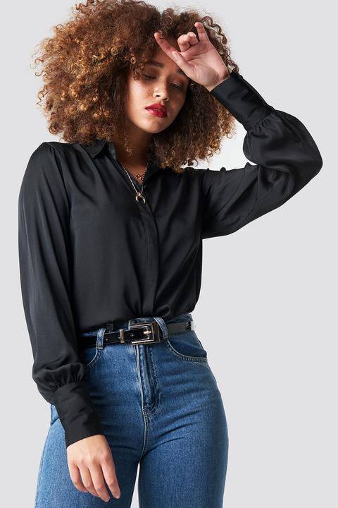 Volume Sleeve Blouse Schwarz from Na-Kd on 21 Buttons