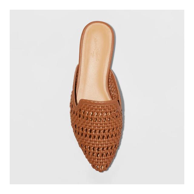 universal thread woven mules