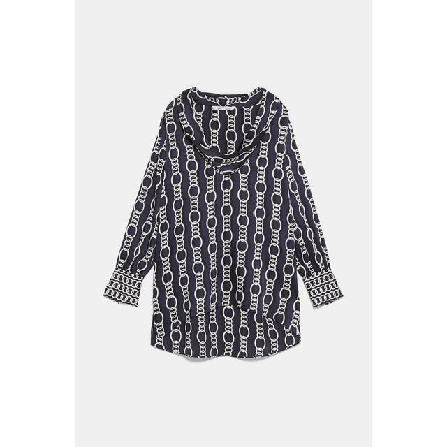 blusa estampado cadenas