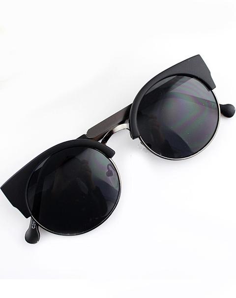 Black Cat Eyed Sunglasses