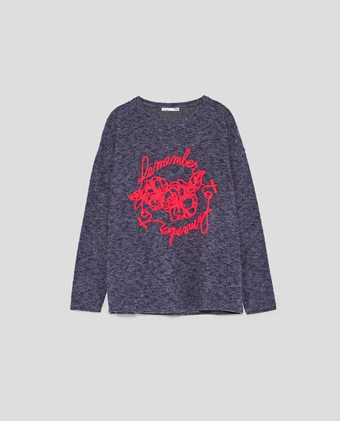 Camiseta Texto Bordado
