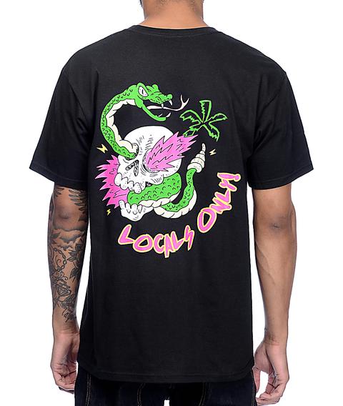 only black t shirt