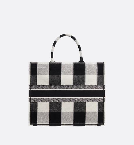 Borsa Dior Book Tote In Tela Ricamata from Dior on 21 Buttons