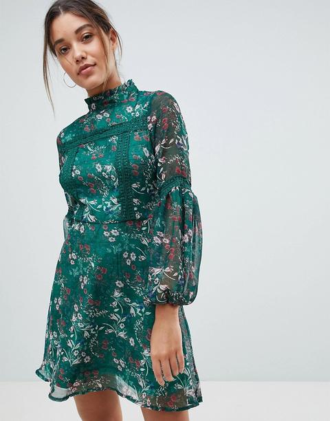 Vestido Skater De Manga Larga Con Estampado Floral De Missguided