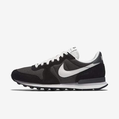 Nike Internationalist