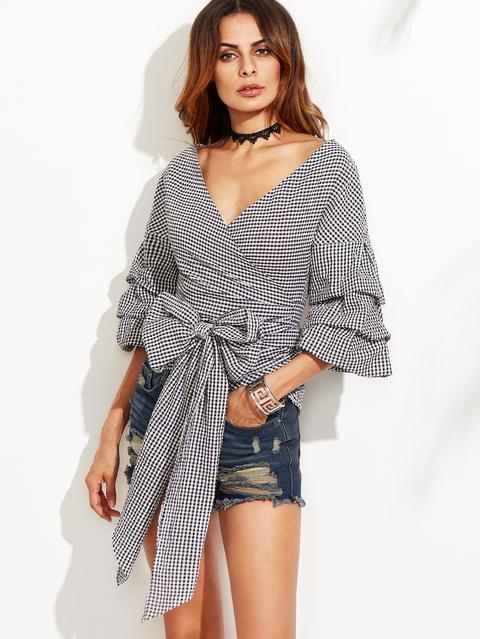 Blusa Plisada Manga Acampanada Volantes Con Lazo - Negro Blanco