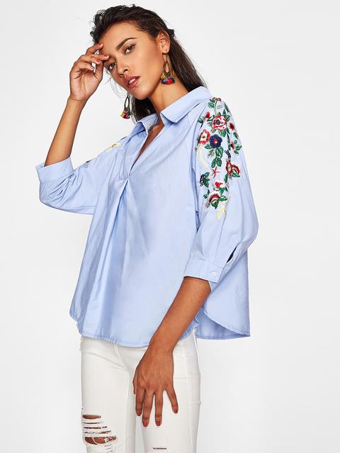 Blusa De Bordado Con Escote En V