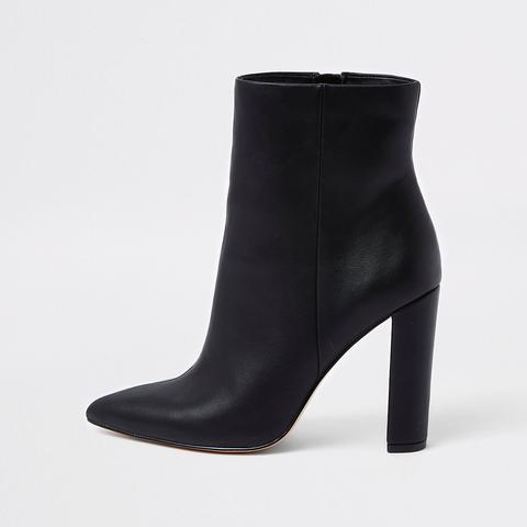 black pointed block heel boots