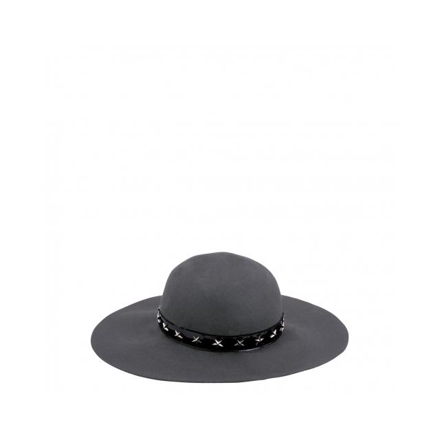 Cappello Classico - Federica from Carpisa on 21 Buttons