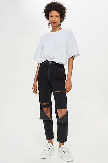 Schwarze Mom Jeans Mit Schlitz Im Destroyed-look - Ausgewaschenes Schwarz