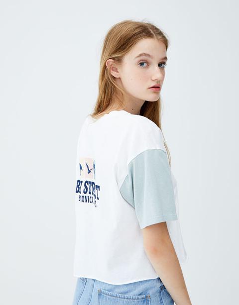Chill Out T-shirt With Contrasting Sleeves from Pull and Bear on 21 Buttons
