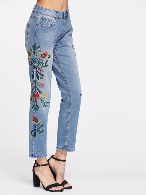 Pantaloni Di Jeans Con Ricamo Floreale from SheIn on 21 Buttons