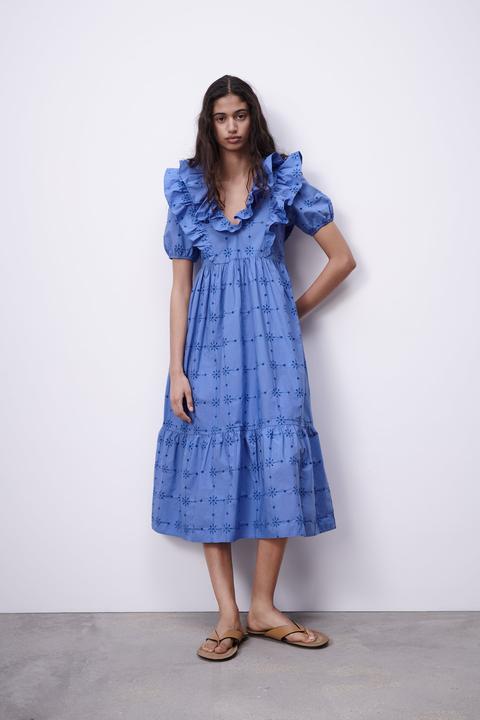 Vestido Bordados Perforados