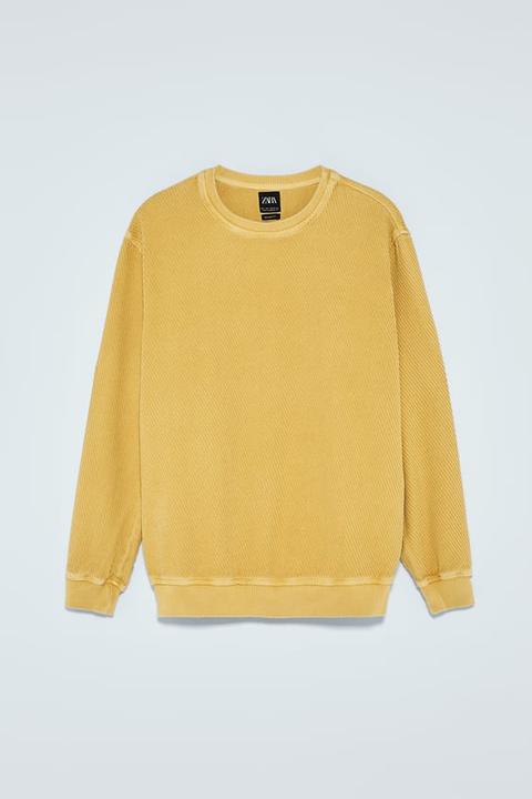 Faded Textured Sweatshirt