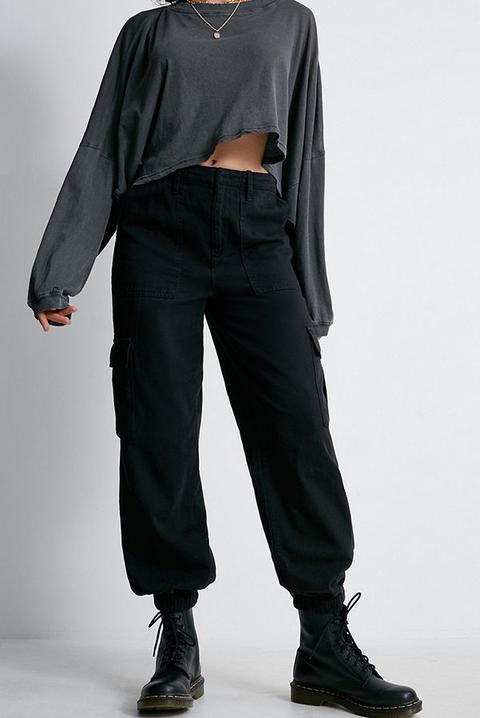 urban outfitters black cargo pants