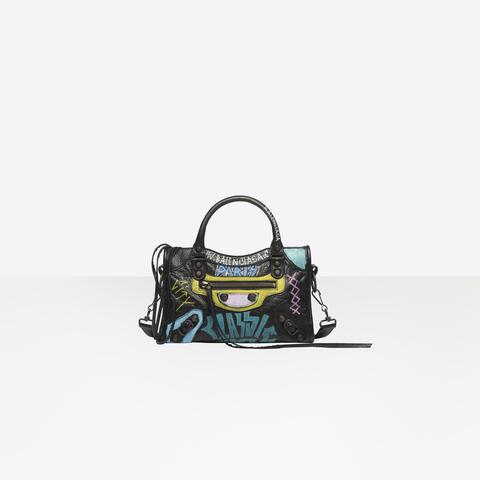 Sac Classic City Mini Modèle En Cuir D'agneau Arena Imprimé Graffiti Noir Et Blanc
