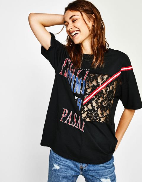 Camiseta Estampada Con Encaje