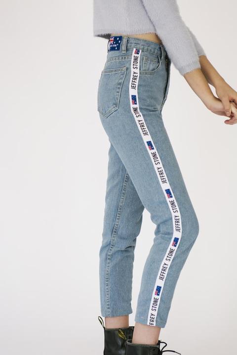 90s Logo Mid Wash Jeans
