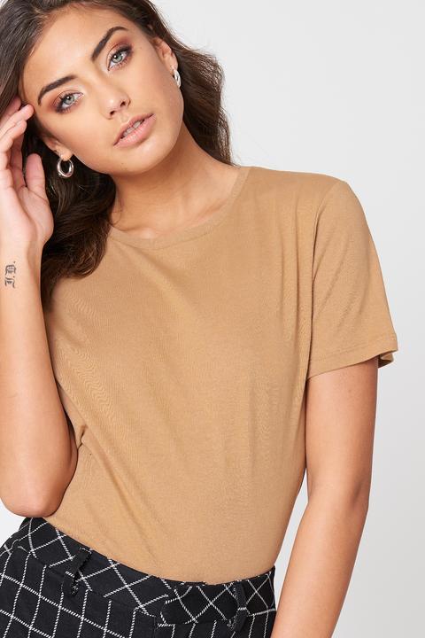 Basic Tee Beige