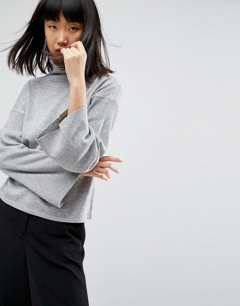 Asos - Maglione Con Collo Alto E Maniche A Campana - Grigio