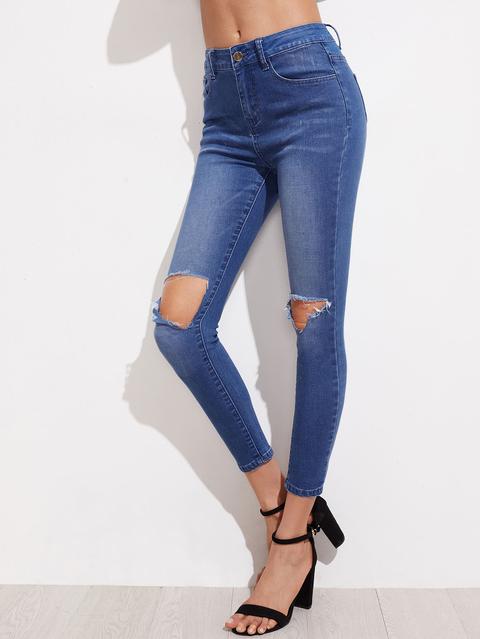 Pantaloni Di Jeans Con Strappi Sul Ginocchio