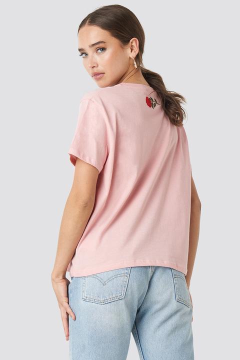 Rose Neck Embroidery Tee