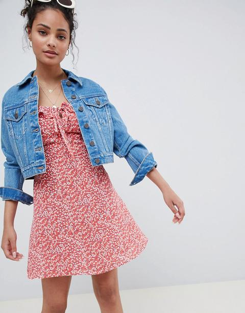 Vestido Estilo Camisola Con Estampado De Florecitas Y Tirantes Con Volantes De Glamorous