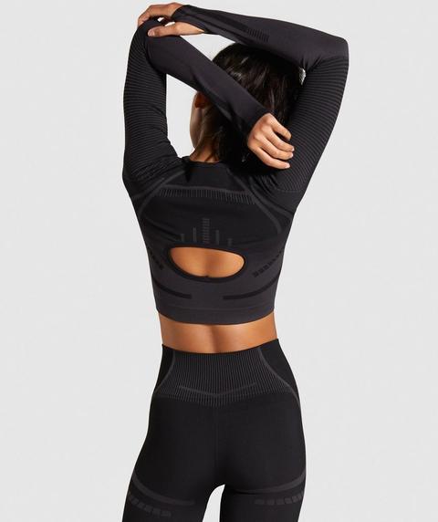 Gymshark Geo Seamless Long Sleeve Crop Top - Black from Gymshark on 21  Buttons