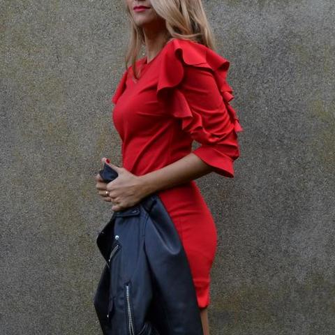 Vestido Rojo Con Mangas Con Volantes