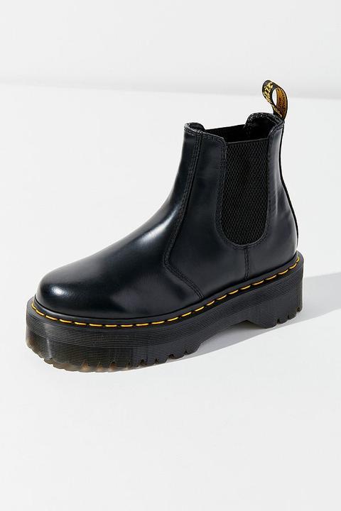 dr martens boots chelsea