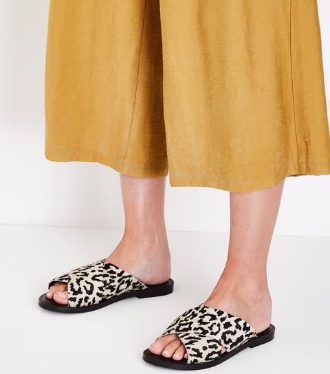 Wide Fit Cream Leather Leopard Print Sliders New Look