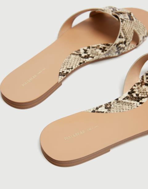 pull and bear mules