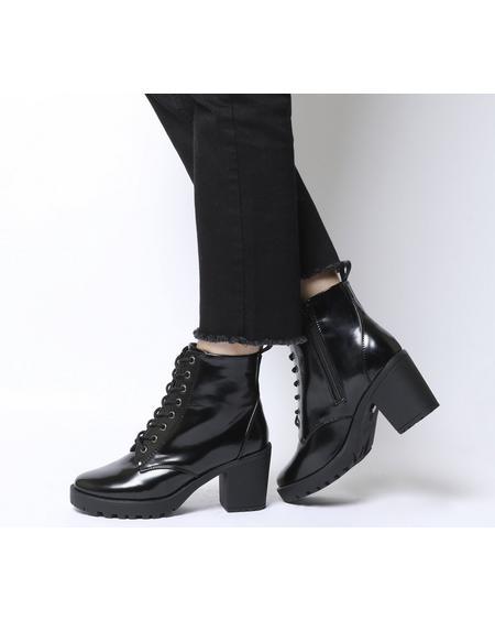 lace up cleated boots