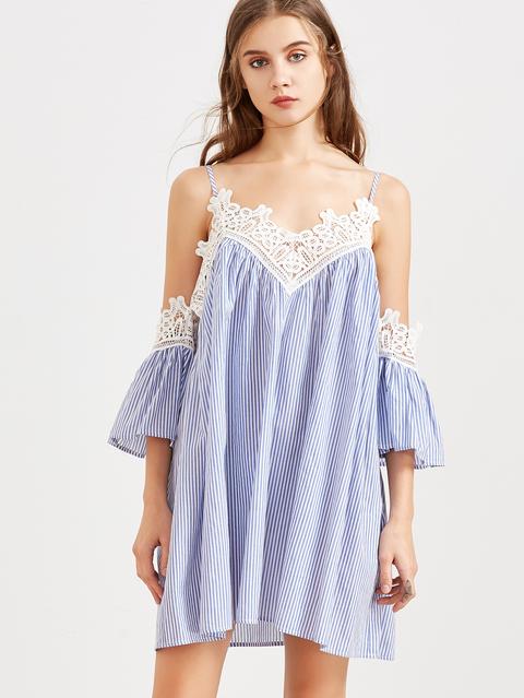 Abito A Righe Con Bordi Di Pizzo Spalla Nuda - Blu