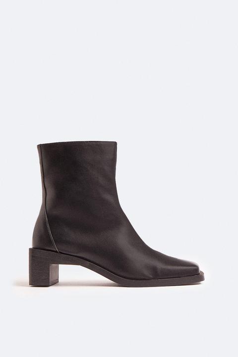 Seamed Low Heel Ankle Boot