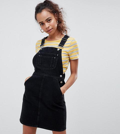 Asos Design – Petite – Jeans-latzkleid In Verwaschenem Schwarz