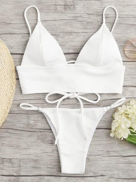 Set Di Bikini Con Laccetti Sul Retro